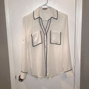 Womens Express Button long sleeve top